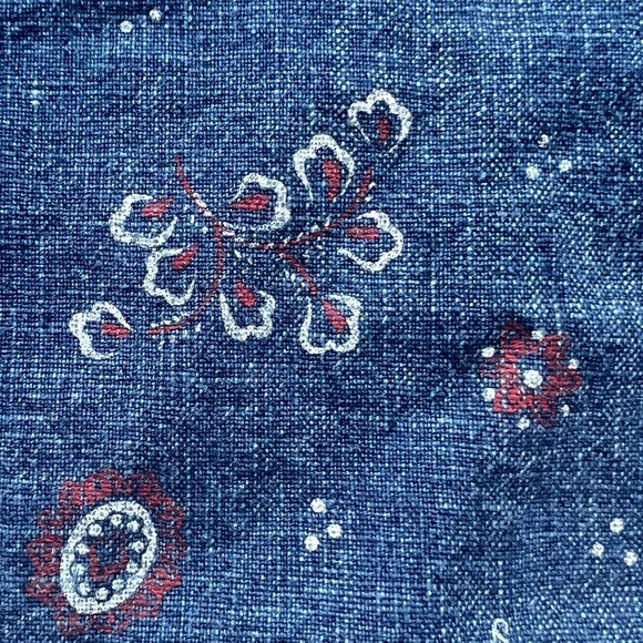 Requirements Skirt MIdi Floral Print Denim Siz 14 Blue Side Slits Button Closure - Picture 3 of 7